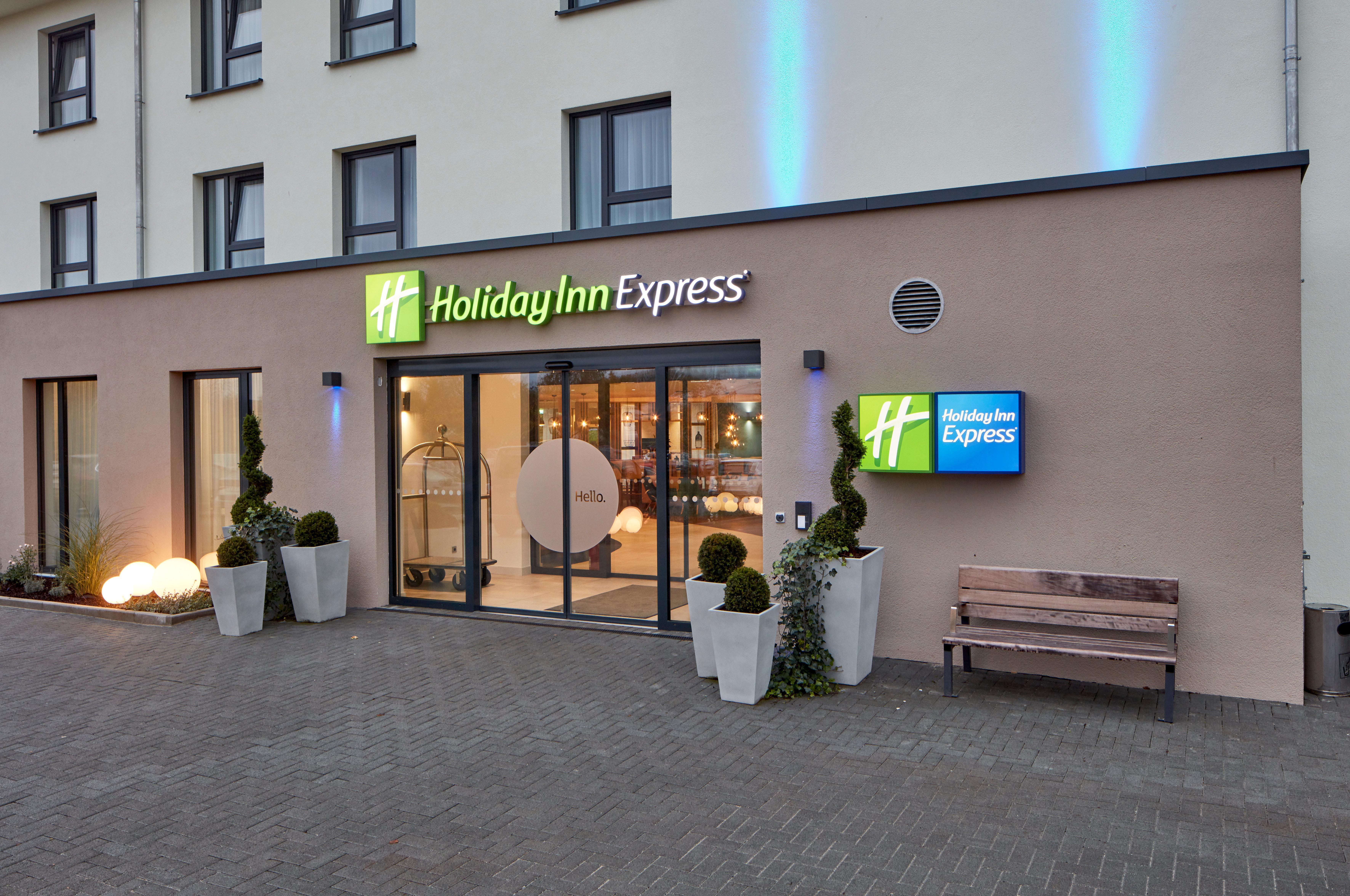 Holiday Inn Express - Merzig By Ihg Esterno foto