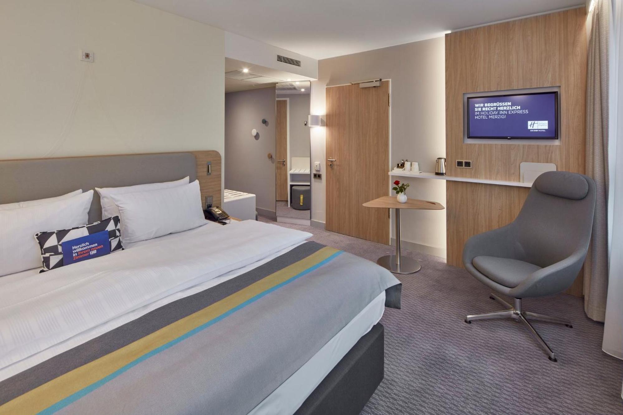Holiday Inn Express - Merzig By Ihg Esterno foto