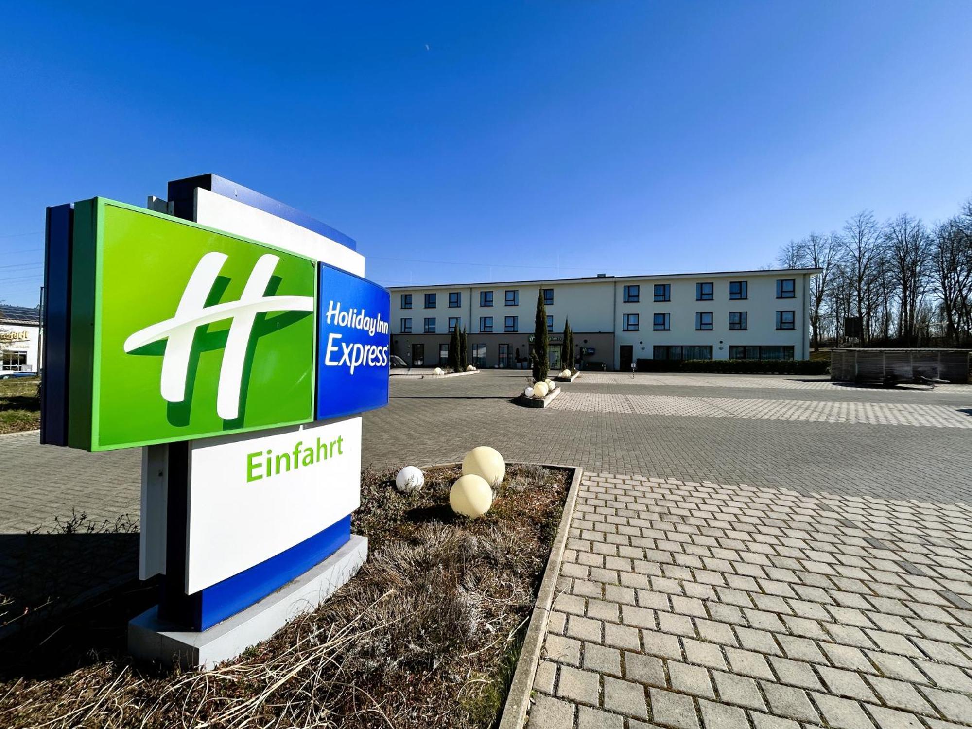 Holiday Inn Express - Merzig By Ihg Esterno foto
